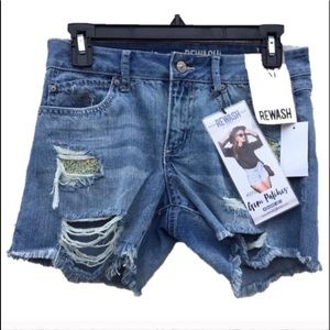 New York Rewash Brand  Juniors Jean Short Size 3